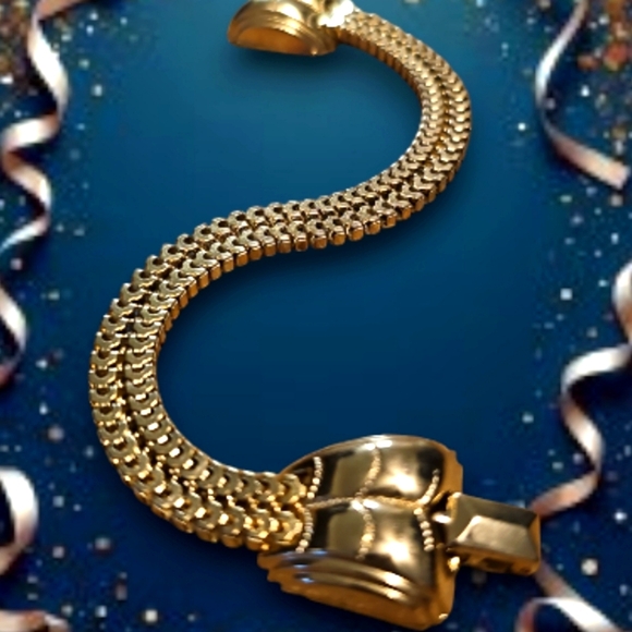 Rare Find,1960,Vintage & Charming Signed EJM GoldTone Bracelet Basket Wave. - Picture 3 of 9